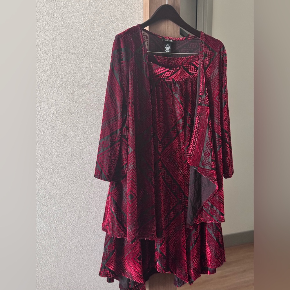 Catherine’s Anywhere Plus Velvet Burnout Cascade Cardigan and skirt set 14-16W